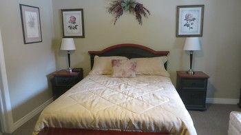 Gardenia Bed & Breakfast Niagara Falls