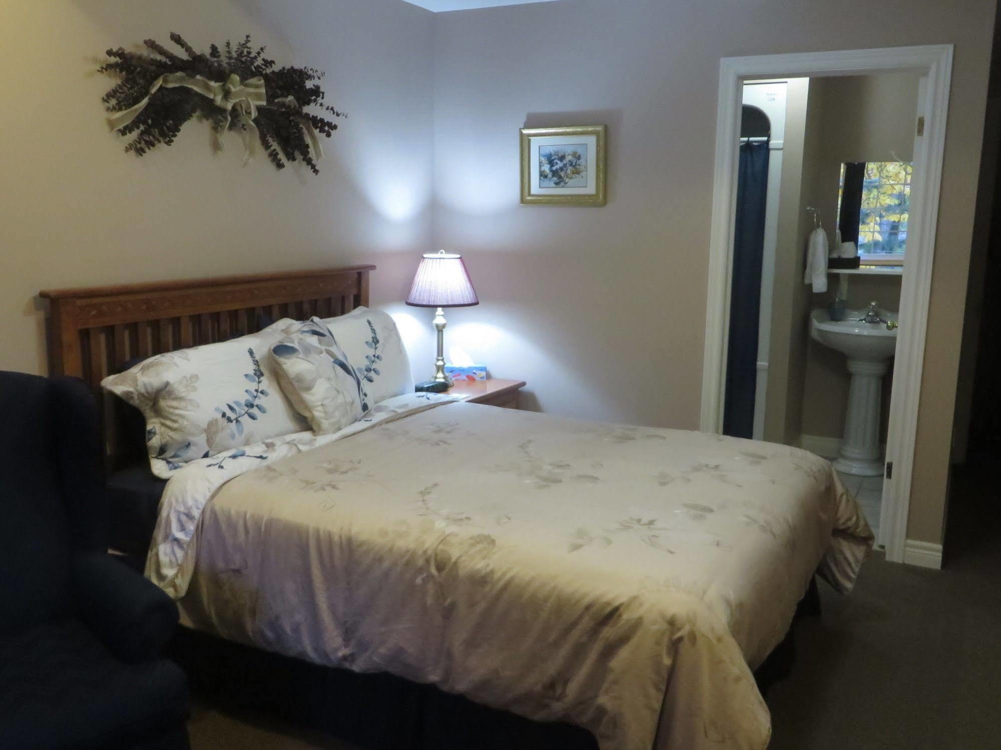 Gardenia Bed & Breakfast 3*